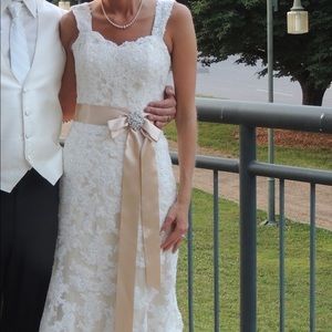 Maggie Sottero Wedding Dress size 0/2